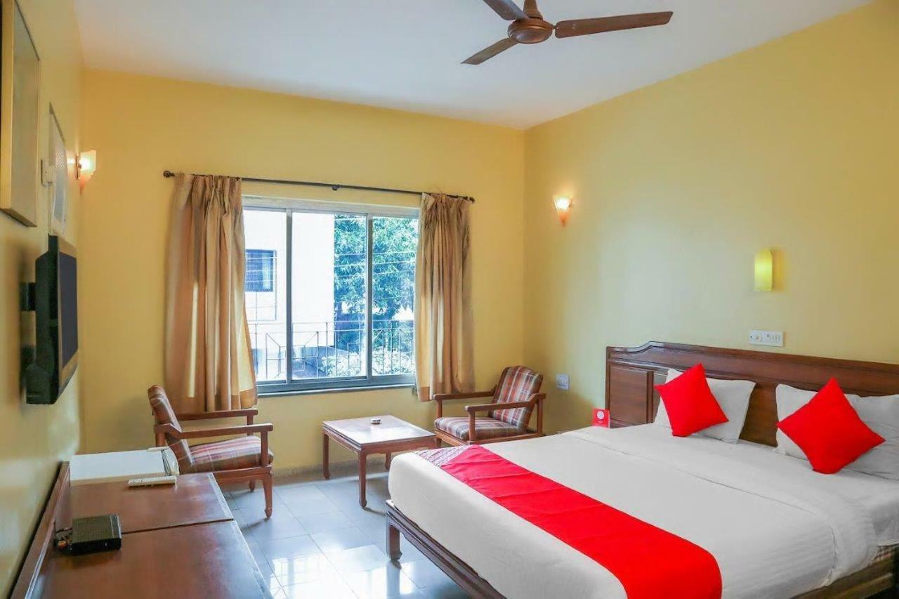 Hotel Nandanvan Annexe Púna Kültér fotó