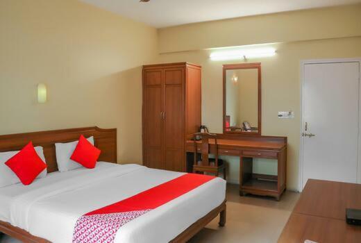 Hotel Nandanvan Annexe Púna Kültér fotó